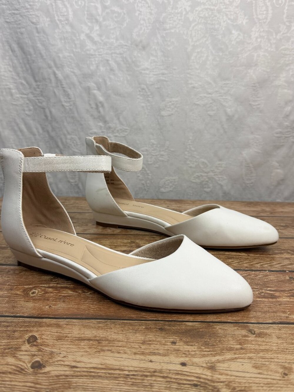 Cusol More White Pointed Toe Ankle Strap Wedge Flats Dress Shoes Size 9.5